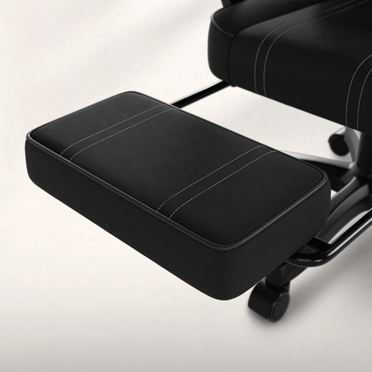 Huzaro Force 3.7 Carbon Black Gaming-Stuhl