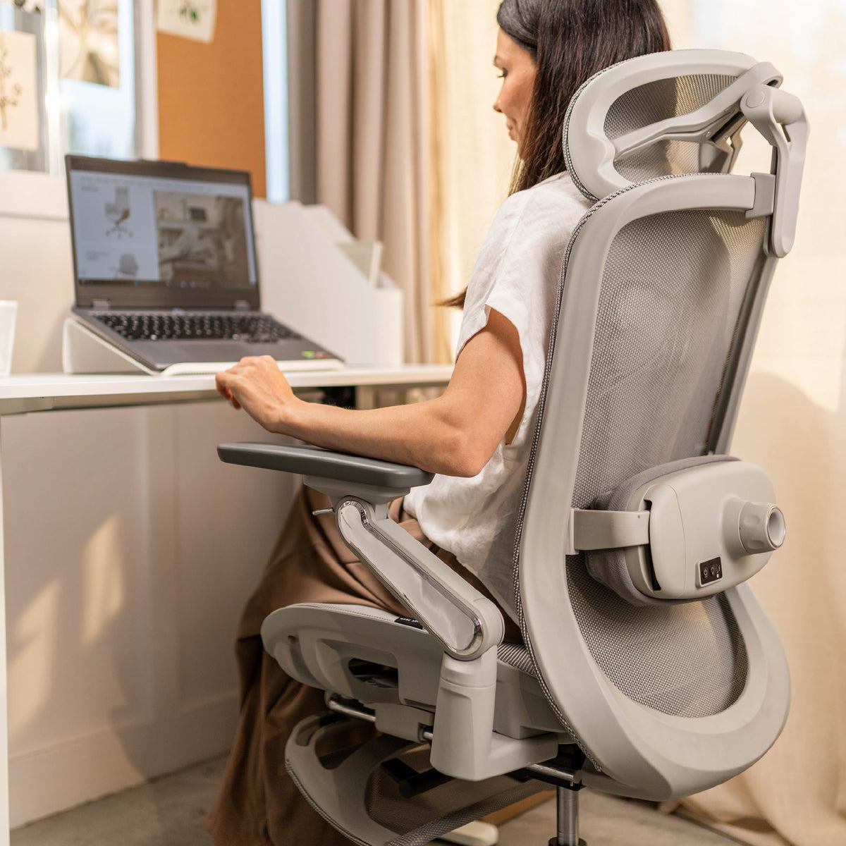 Ergonomischer Massagesessel Mark Adler Leadpro 8.7 Grey