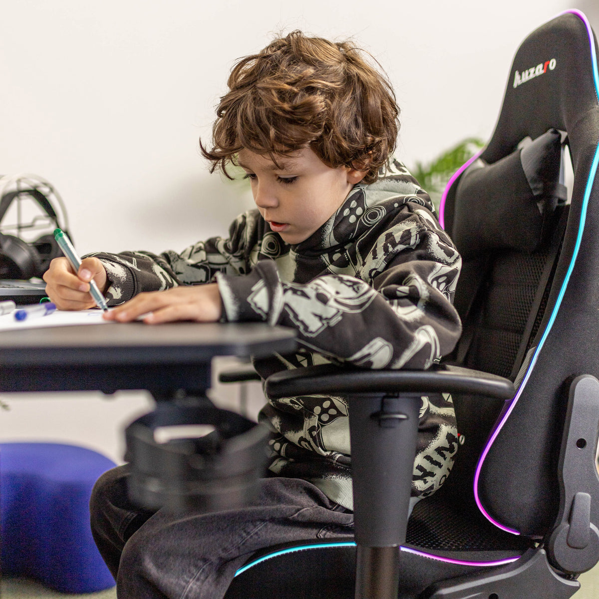 Gaming-Sessel für Kinder HUZARO RANGER 6.0 RGB Black Mesh