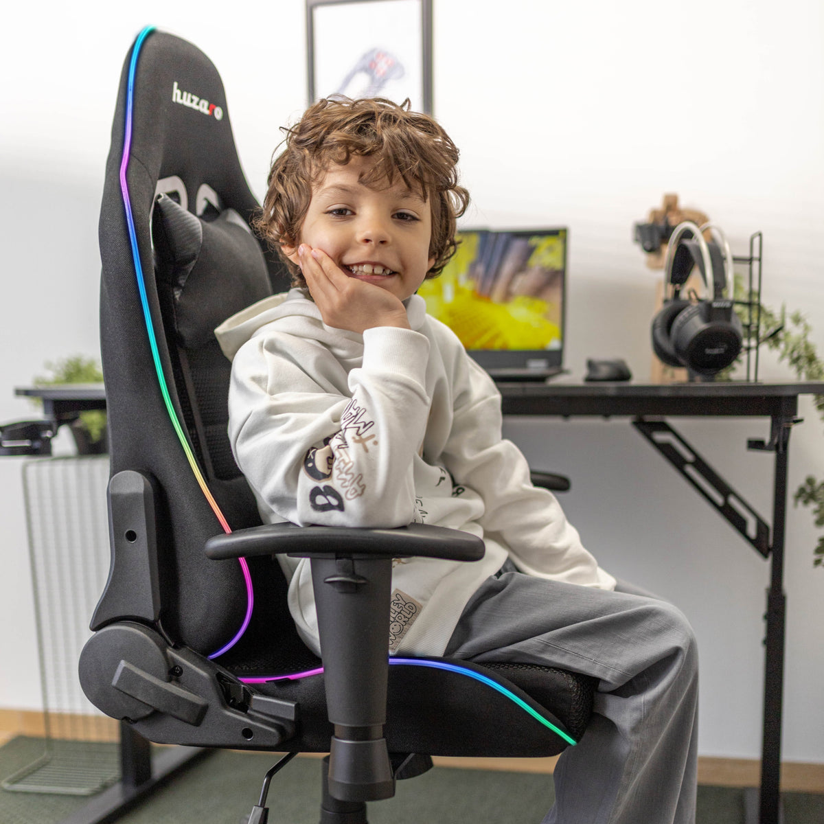 Gaming-Sessel für Kinder HUZARO RANGER 6.0 RGB Black Mesh