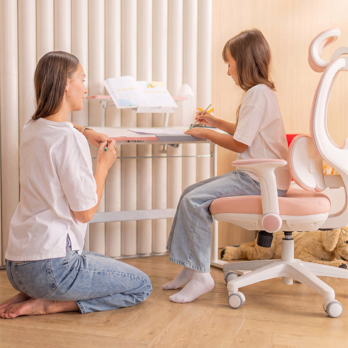 Ergonomischer Kinderstuhl Mark Adler Junior 6.3 Pink